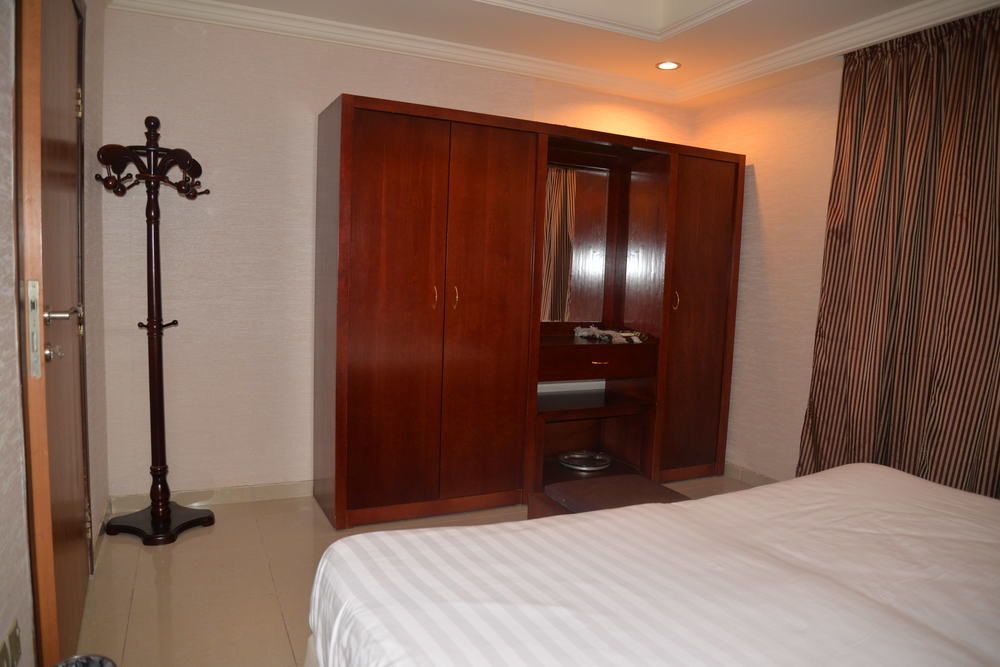 Hotel Al Fursan 3*